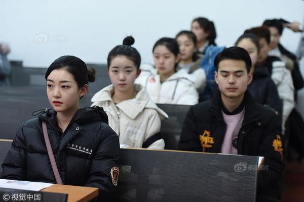 世纪灰烬纪元火之门怎么玩